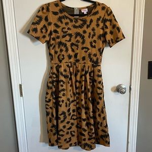 LuLaRoe- Amelia